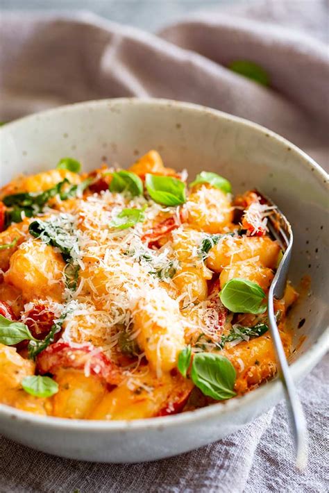 This One Pan Creamy Sun Dried Tomato Gnocci Is Ready In Under