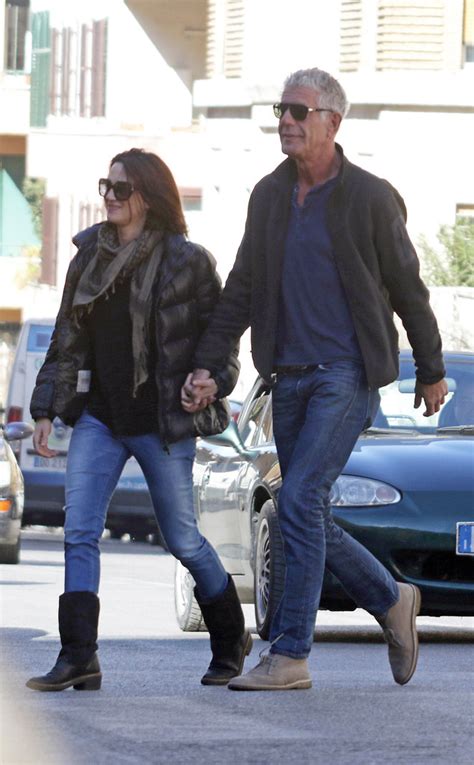 Are Anthony Bourdain And Asia Argento Dating Here Are The Photos