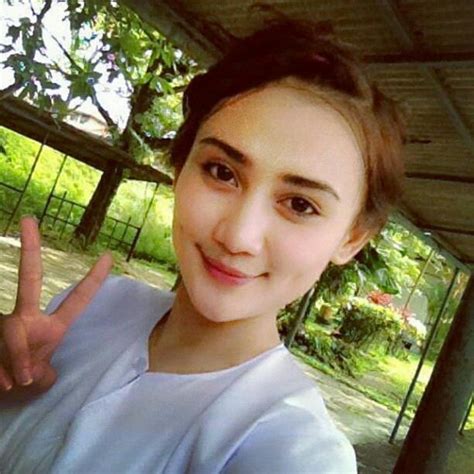 She is best known for playing bunga in the drama series ana lu'lu. Awek Melayu Cun Comel | Seksi | Asian Girls: Gambar Wawa ...