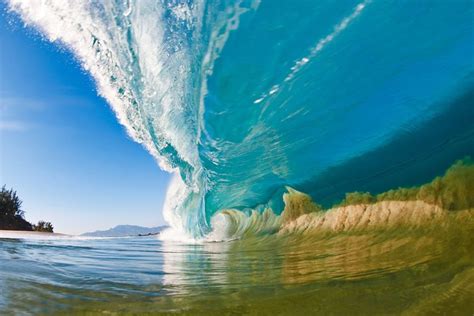 Big Blue North Shore Oahu Hawaii © 2012 Clark Little Waves