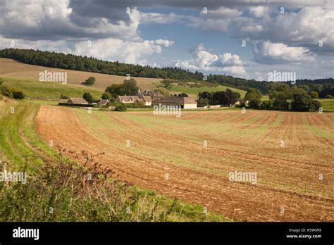 Farm In Cotswolds British Countryside Uk Stock Photo Alamy