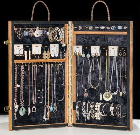 Jewelry Designs Premier Display Portable Carrying Caseshowcase On The