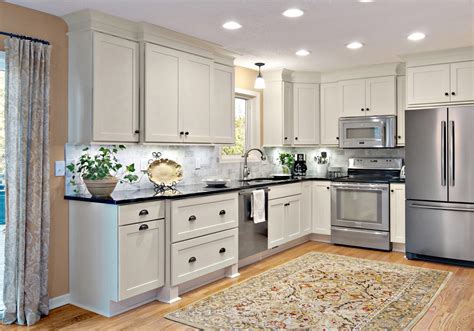 And it stains well in standard finish colors. Solid Wood White Shaker Small Kitchen Cabinets SWK-060 ...