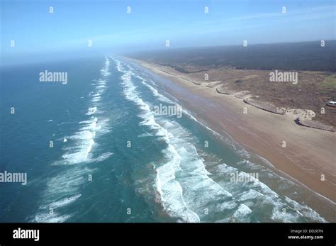 Ninety Mile Beach Nz Stock Photo Alamy