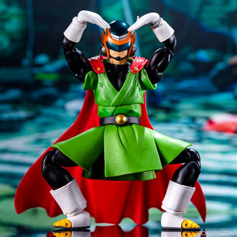 The cape can be attached on the left shoulder for dramatic displays. S.H. Figuarts Dragon Ball Z Great Saiyaman Gallery - The ...