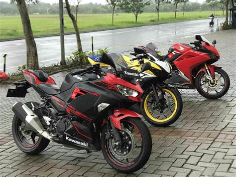 The hyosung gt250r no matter what we say is a successful seller for dsk hyosung. ninja 250fi vs cbr250rr vs r25 | KobaYogas.COM - Your ...