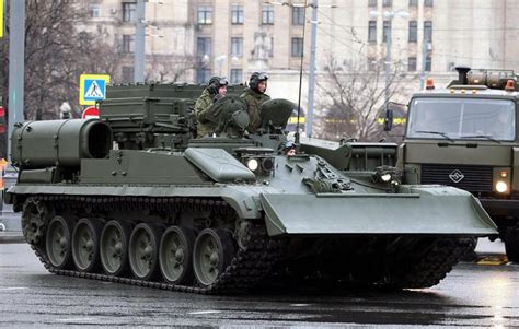 Uralvagonzavod Delivers Upgraded Brem 1m Armored Recovery Vehicles To