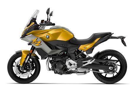 The bmw f900r is powered by 895cc bs6 engine which develops a power of 103.25 bhp and a torque of 92 nm. BMW F900R/XR 2020-CURRENT - Cool Covers