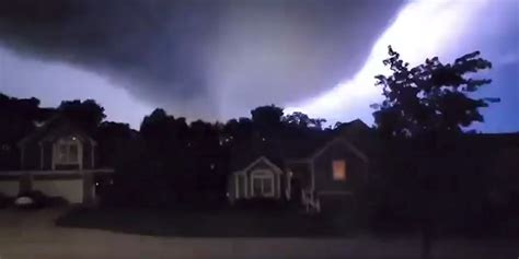 Watch Tornado Spins Through Neighborhood Near Kansas City