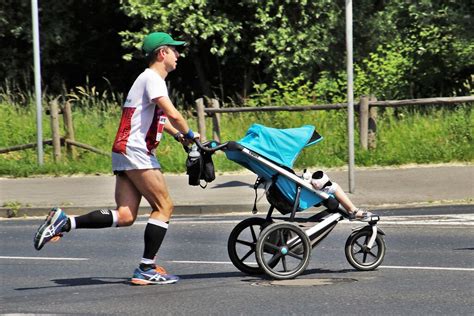 Salud Bien Qué Carrito De Bebé Para Runners Comprar Consejos Y