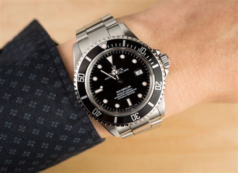 The sea dweller was a thought, but then i decided go big or go home. i was going to get the black model, but when i heard (and saw) the blue dial, i felt it was worth a look. Men's Rolex Sea-Dweller 16600 Black Bezel