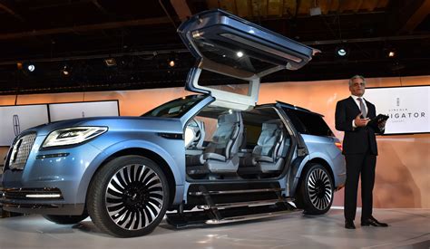 Lincoln Navigator Concept Brings Future Bling To Ny Carscoops