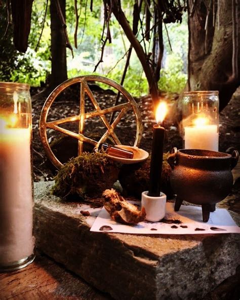 🔮aʅƚҽɾҽԃcɾαϝƚwιƚƈԋ🦇 On Instagram 🔮🕯🕷 Autel Wiccan Magick