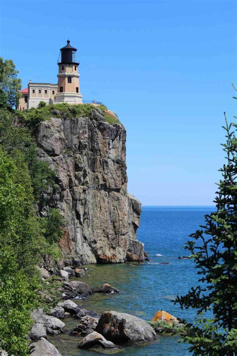 Split rock lighthouse is a lighthouse located southwest of silver bay, minnesota, usa on the north shore of lake superior. Split Rock Lighthouse MN | How to See it without Breaking ...