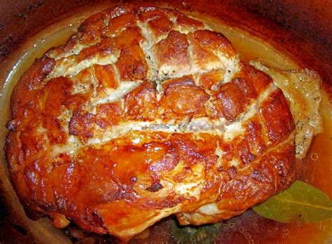 Pečeni svinjski but iz rerne — Domaći Recepti