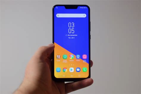 The Asus Zenfone 5 Looks Like An Android Iphone X With