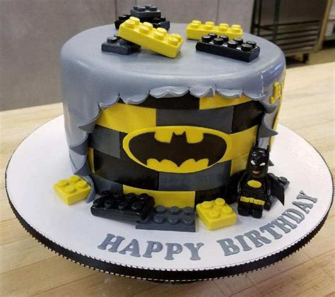 I really want to do vintage 1930s batman. 32+ Pretty Photo of Batman Birthday Cakes | Batman ...