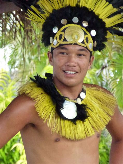Island Dancer Rarotonga Cook Islands Mours