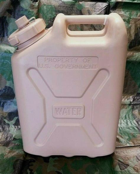 Military Water Can 5 Gallon Desert Tan Scepter Style Jerry Can Water