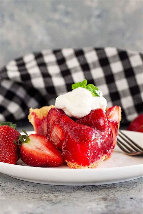 Easy Strawberry Pie With Fresh Strawberries Lil Luna