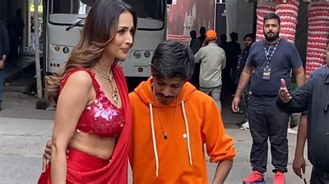 malaika arora s staff removes fan s hand from her waist video leaves internet divided watch