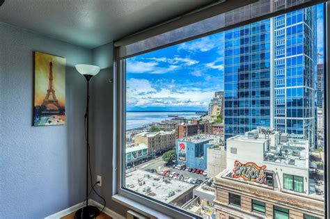 Newmark Tower Seattle Suite 2 Bd Seattle Wa Vacation Rental Vacasa