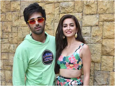 Here Are The Details You Need To Know About Kriti Kharbanda And Pulkit Samrats Marriage
