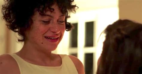 Alia Shawkat og Laia Costa har sex en gang i timen i et døgn se første trailer til den