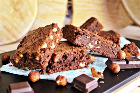 Brownie au chocolat aux noix et noisettes Les Gour mandises de Céline