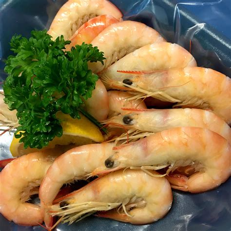 Fresh Cooked King Prawns 1020 Mackay Fish Market