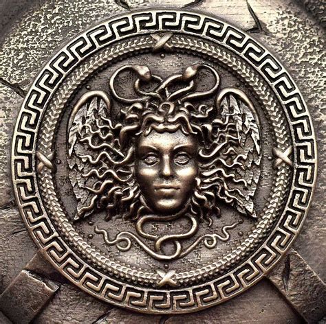 Medusa Greek Mythology Wall Decor Gorgon Head With Snakes On Spartan