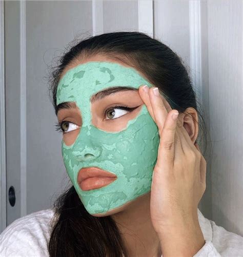 Pin By Valentina 🚀 Goo On Self Care In 2020 Skin Care Face Mask