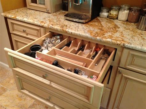 Philadelphia wholesale kitchen bathroom flooring aaa distributor. Maddox Lace White Kitchen Cabinets | Maple kitchen ...