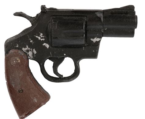 Fx Bent Prop Revolver From The Incredible Hulk Signed By Lou Ferrigno