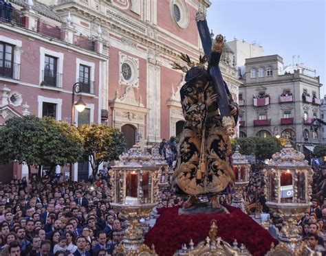 Jueves Santo En Sevilla
