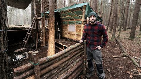 This survivalist demonstrates how to build a shelter in any environment! Bushcraft Camp: Full Super Shelter Build from Start to ...