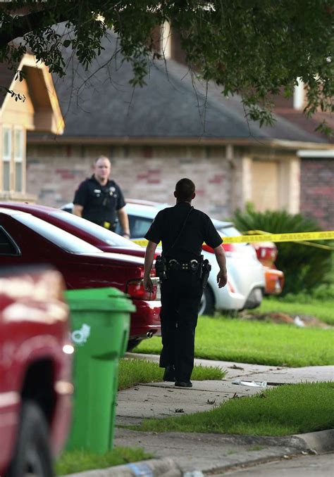 Woman Shot Killed In Northeast Harris County Home In Possible Break In