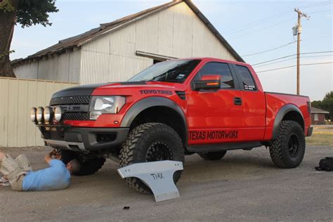 Tmx Raptors Are Now On Toyo 37s Pics Ford Raptor Forum Ford Svt