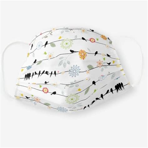 Penggunaan masker telur ternyata juga punya efek samping yang cukup besar ketimbang manfaatnya. 9 Motif Masker Bertema Hitam-Putih yang Cocok Buatmu ...