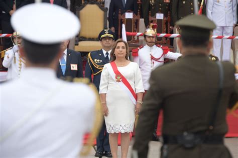 Presidenta Dina Boluarte Particip En El Izamiento Del Pabell N