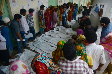 Bangladesh Woman Rescued After 17 Days In Garment Factory Rubble