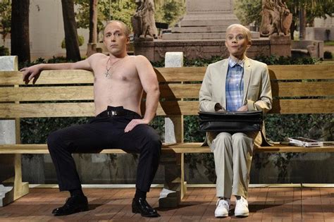 Saturday Night Live Kate Mckinnon Depicts Jeff Sessions As Forrest Gump Upi Com