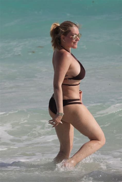 Shanna Moakler Hawtcelebs