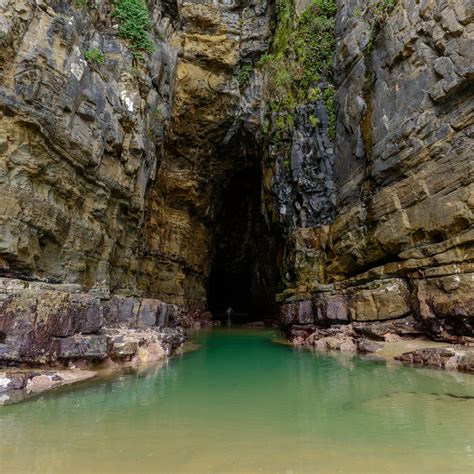 This is the best photo i've seen. The Breathtaking Caves around the World | Travelation Blog