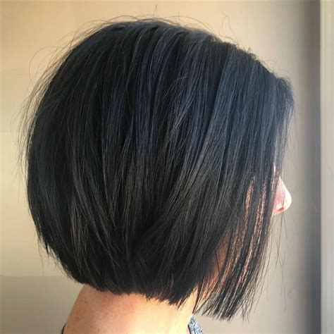 5 Sophisticated Bob With Subtle Layers Layered Bob Haircuts Hair