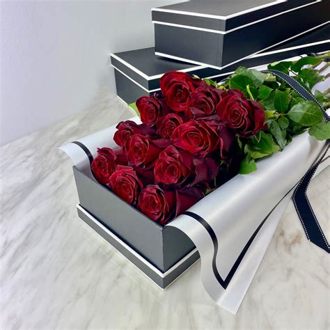 Dozen Long Stem Red Roses In Signature Box Chatsworth Flowers