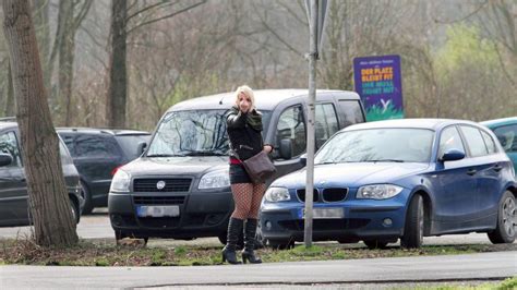 Prostitution Stra Enstrich Im Moment L Uft Alles Ruhig Vest