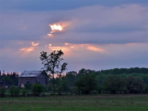 4k Free Download Old Barn In The Field Trees Sky Clouds Field