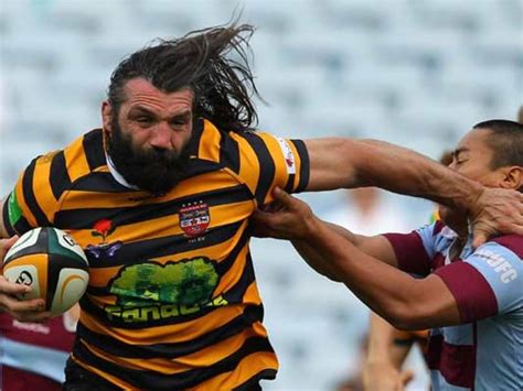 Sébastien chabal, né le 8 décembre 1977 à valence (), est un joueur de rugby à xv international français.il évolue au poste de troisième ligne centre après avoir débuté comme troisième ligne aile et joué également deuxième ligne. Rugby365 | Brawling Chabal faces ban