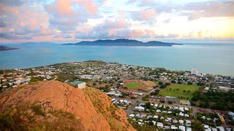 Queensland is one of the six states in australia and most famous because of its association with several major world heritage sites including the great barrier reef, fraser island and the daintree national park. Townsville Vacations 2017: Package & Save up to $603 ...